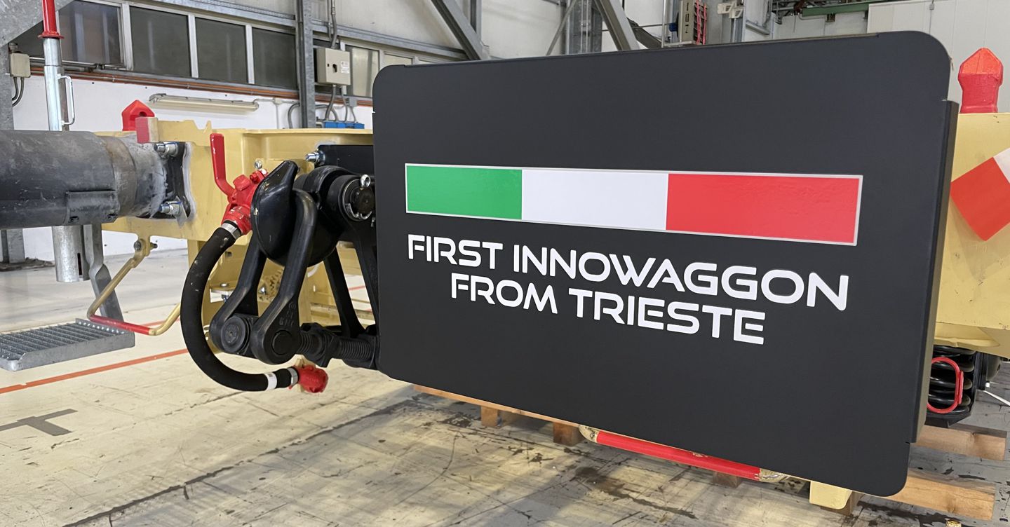 Innoway Trieste consegna i primi vagoni ferroviari